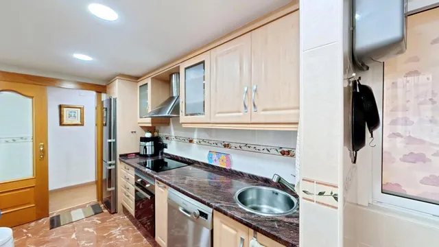 ¡Espectacular piso totalmente renovado junto al Bulevar del Pla! — 11