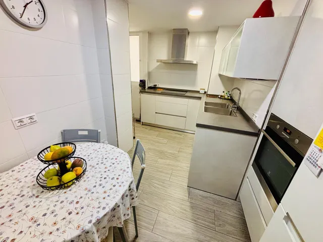 Amplio y luminoso piso avda. isaac peral (carretera cadiz) — 10