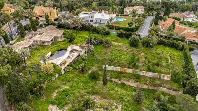 Parcela 709m² en venta - Marbella - foto 3