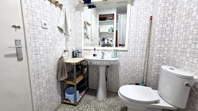 Piso en venta con inquilino en Rocafonda — 18