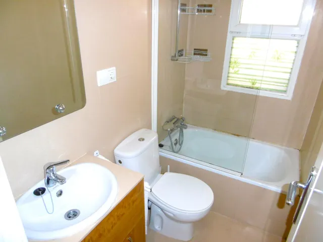VIVIENDA DE 2 DORMITORIOS TOTALMENTE AMUEBLADA Y EQUIPADA — 21