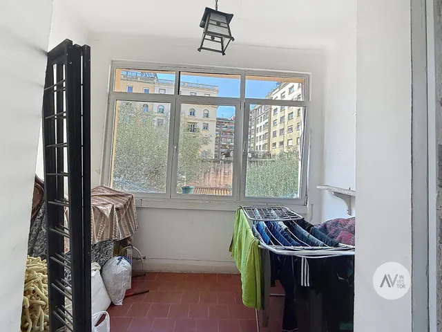 Amplio Piso en Sant Gervasi - La Bonanova, Ideal para Reformar — 7