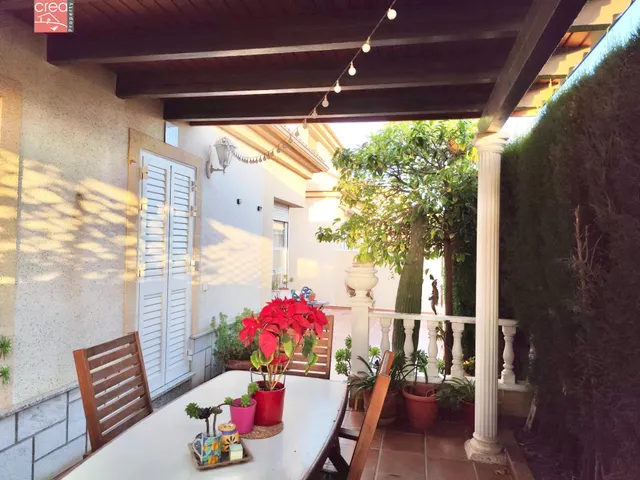 SE VENDE CHALET EN LA MEJOR ZONA DE TORRE PACHECO — 48