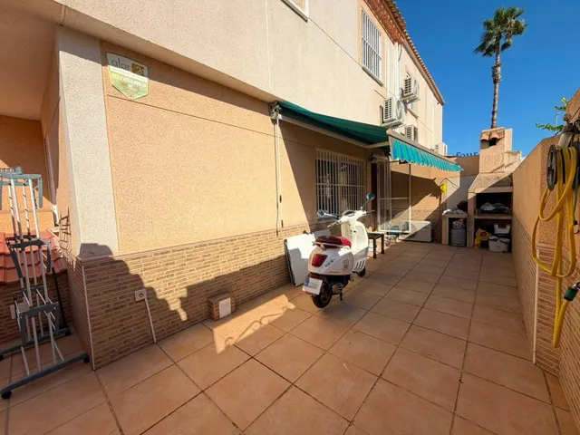 Casa adosada reformada de dos plantas (aprox. 100 m2 + sótan - foto 5