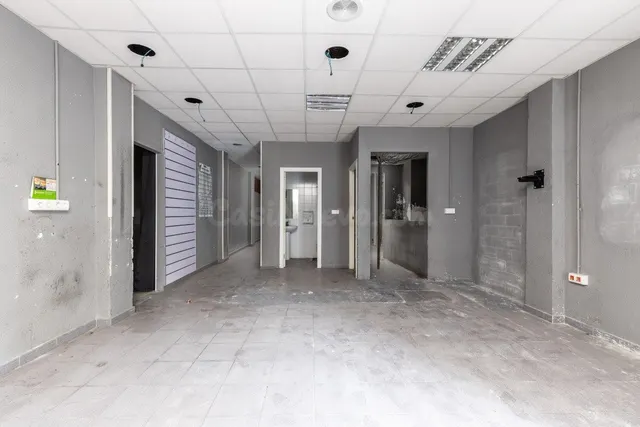 Local comercial 110m² en venta - Villarejo — 2