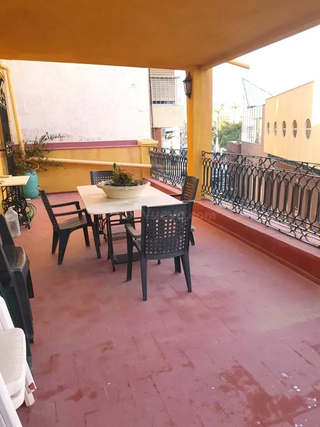 MAGNÍFICA CASA PALACIEGA EN AGUILAS - foto 2
