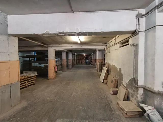 LOCAL COMERCIAL 1450 METROS Y 95 FACHADA — 4