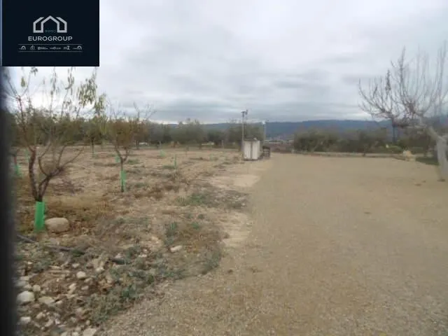 Se vende Hotel de 2 Estrellas , con 20 habitaciones en Murcia .www.euroloix.com — 48