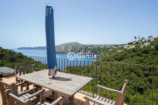 Villa en primera línea en venta en Jávea con increíbles vistas — 30