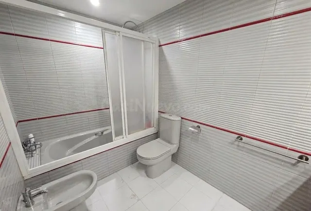 ESPECTACULAR PISO DE 145M ZONA HOSPITAL-SAN PERE CON GARAJE  - foto 4