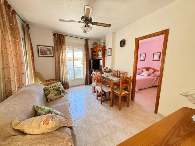 APARTAMENTO EN ESQUINA DE 2 DORMITORIOS A 500 M DE LAS PISCI - foto 4