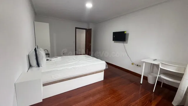 MARAVILLOSA habitación DE ALQUILER EN PLENO CENTRO DE OURENS - foto 5