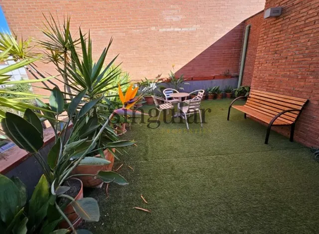 Exclusivo ático de alquiler temporal con terrazas en finca modernista en Sarrià-Pedralbes — 11