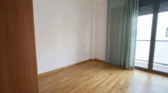 ¡Fantástica casa de tres plantas en el centro del pueblo! - foto 5
