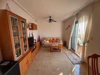 Amplia Propiedad de 3 habitaciones con Vistas a la Montaña — 7