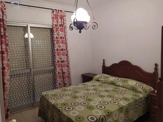 Se vende piso en Arcos de la Frontera (zona cercana al centro) — 12