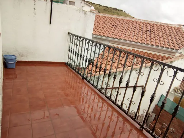 PISO RECIÉN CONSTRUIDO EN ESPIEL — 7