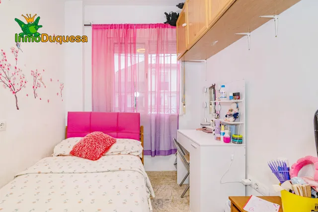 Piso de 3 Dorm. con 2 baños + APARCAMIENTO y TRASTERO — 18