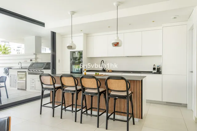 Apartamento 3 habitaciones 159m² en venta - Centro — 24
