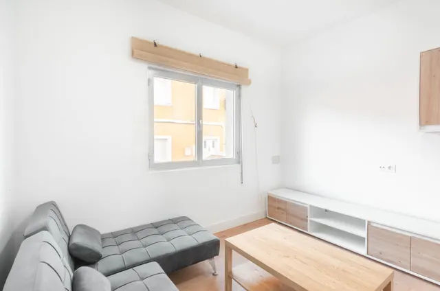 Bajo reformado con terraza privada de 30 m2 orientada al sur en Avilés — 8