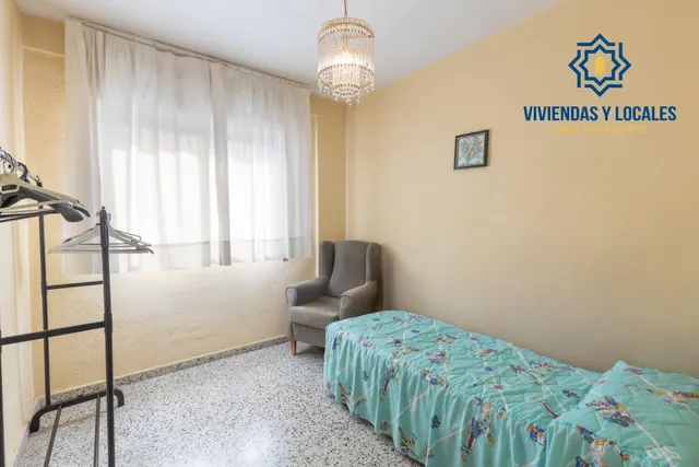 Piso 3 habitaciones en Calle Santa Margarita, junto Cmno. Bajo de Huétor — 17