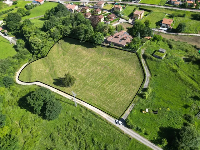 AMPLIO TERRENO CON LICENCIA Y PROYECTO  LISTO PARA EDIFICAR  CASA INDEPENDIENTE — 2