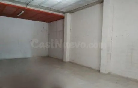 AMPLIO LOCAL COMERCIAL A LA VENTA EN ZARANDONA — 3