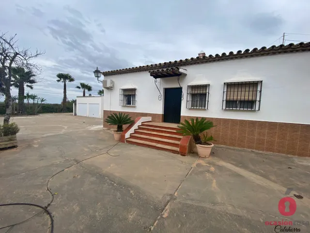 GRAN CASA CON TERRENO EN LOS ALGARBES (LA CARLOTA) - 3.500 METROS ¡HIPOTECABLE! — 31