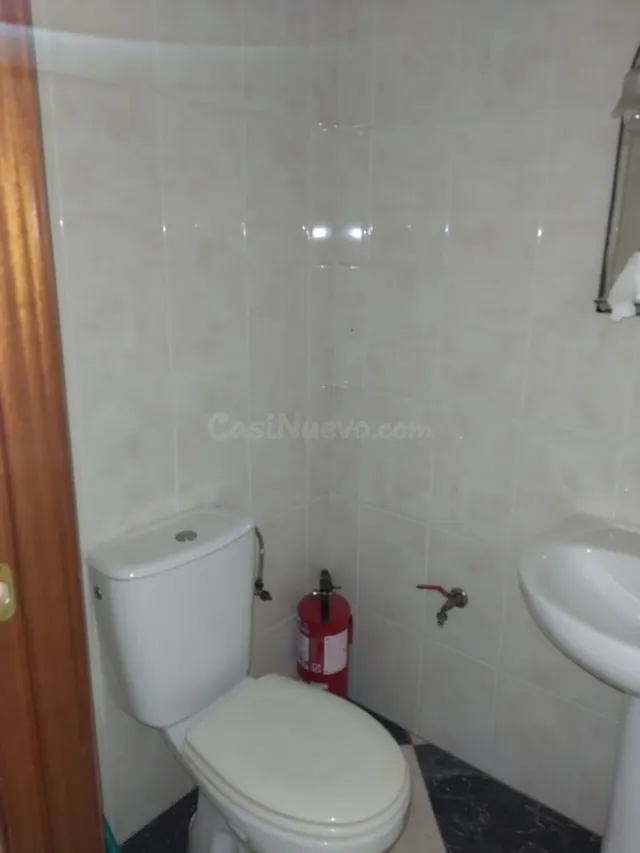 LOCAL COMERCIAL — 4