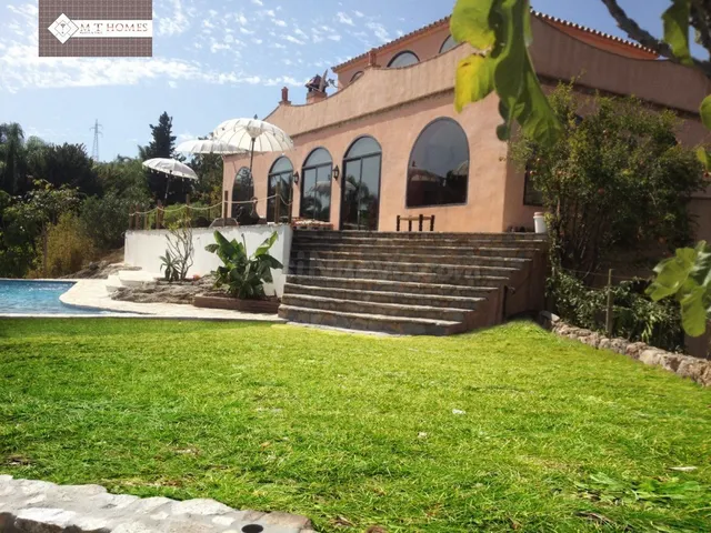 CHALET INDEPENDIENTE con parcela de 5000 m2- BENALMADENA - foto 2