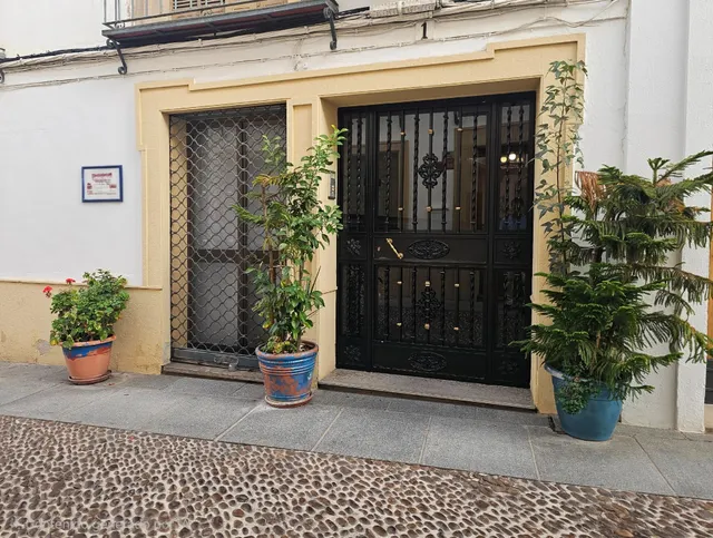 Piso de 4 dormitorios con plaza de garaje en San Basilio, con terraza de 20 m2 anexa al trastero en la cubierta. — 11