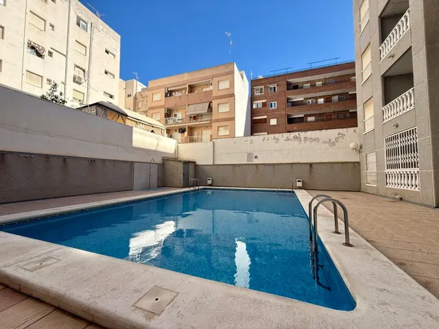 Apartamento 2 habitaciones 56m² en venta - Estacion de autobuses — 16