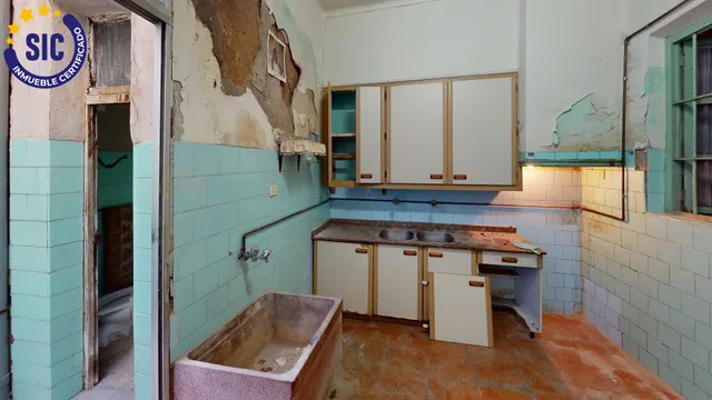 Casa de planta baja y dos alturas en el centro de Castellón, zona Tascas, junto a Fadrell, Borrull ideal para restauración o para vivienda. — 12