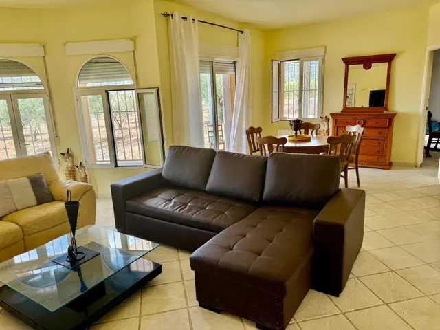 Villa independiente con finca de 19.000 m2 en Castalla — 15