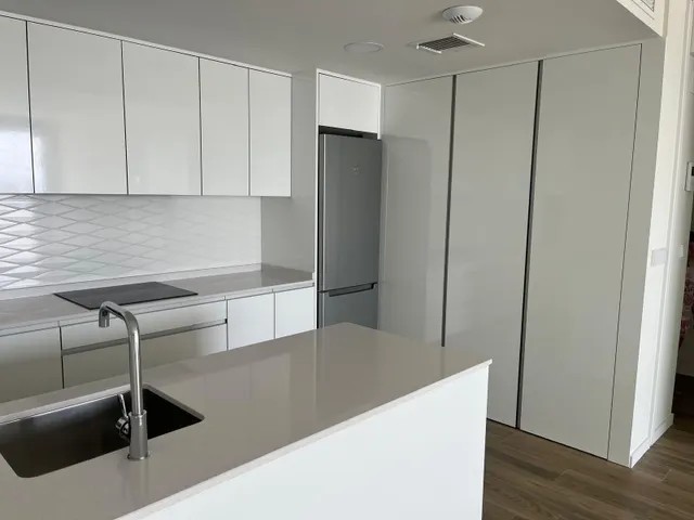 Se vende bonito apartamento 2 dormitorios y 2 baños y vistas al mar con garaje y trastero 608249911 — 8