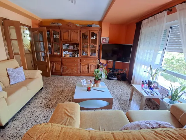 ¡Amplio piso listo para entrar a vivir en la zona Concesiona - foto 2