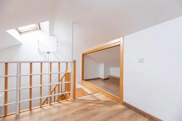 Chalet en pleno centro de Torrelodones, para disfrutar de la comodidad de tenerlo todo cerca sin renunciar al espacio de una vivienda unifamiliar. — 35
