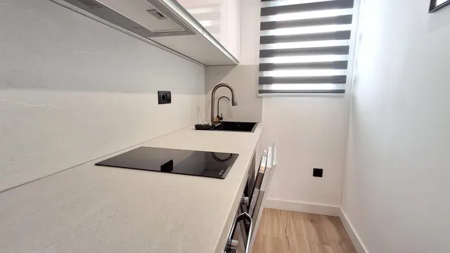 Apartamento 1 habitación 54m² en venta - Estacion de autobuses — 16