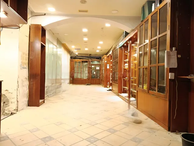 Bajo comercial, en plena Corredera, Lorca - foto 3