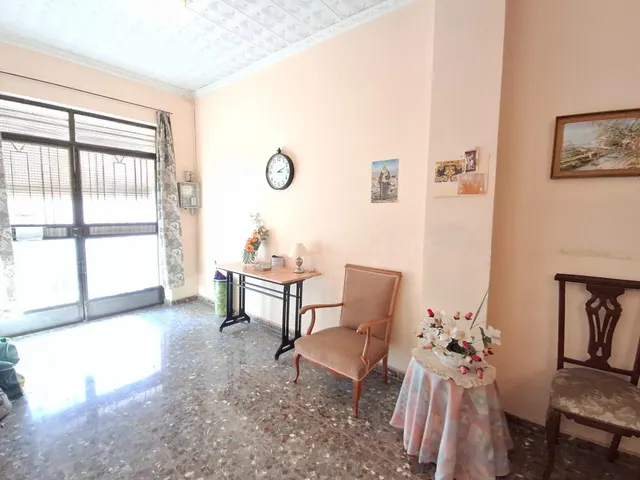 CASA CON GRANDES POSIBILIDADES EN ALZIRA – ZONA CAMILO DOLZ - foto 3