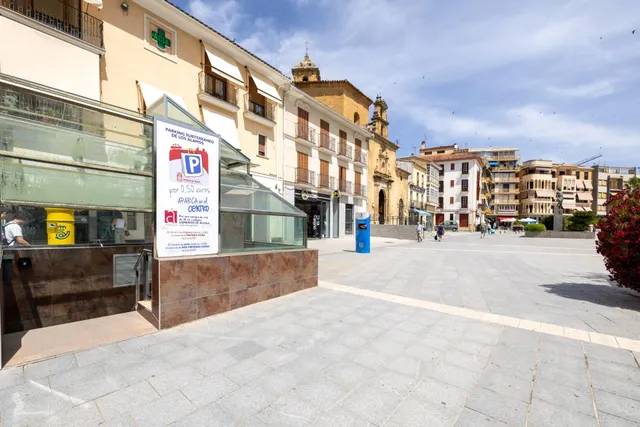 🏠 AMPLIO PISO EN EL CENTRO DE ALCALÁ LA REAL – 190 m2 CON TERRAZA Y OPCIÓN DE GARAJE — 38