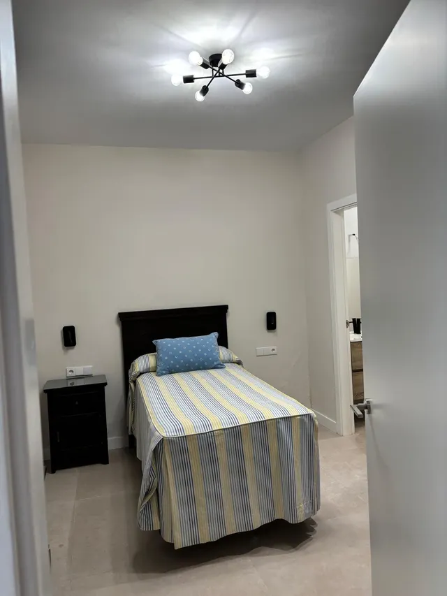 SE ALQUILA PISO A ESTRENAR, ZONA SANTA JUSTA, LUIS MONTOTO — 21