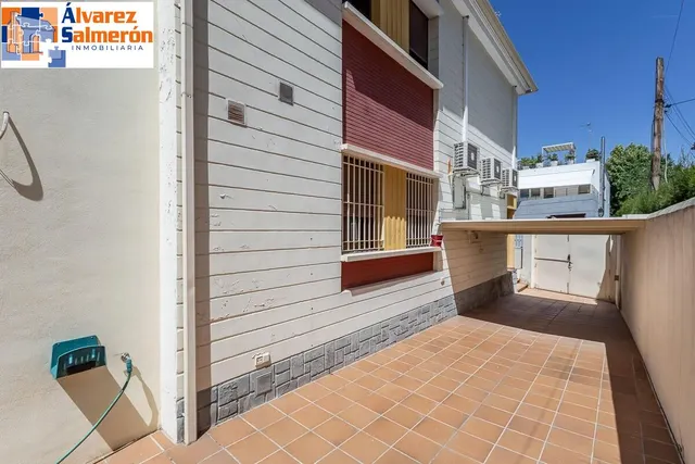 Chalet Exclusivo en Camino Bajo de Huétor — 33
