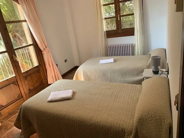Villa 6 habitaciones 300m² en venta - Urbanizaciones — 15