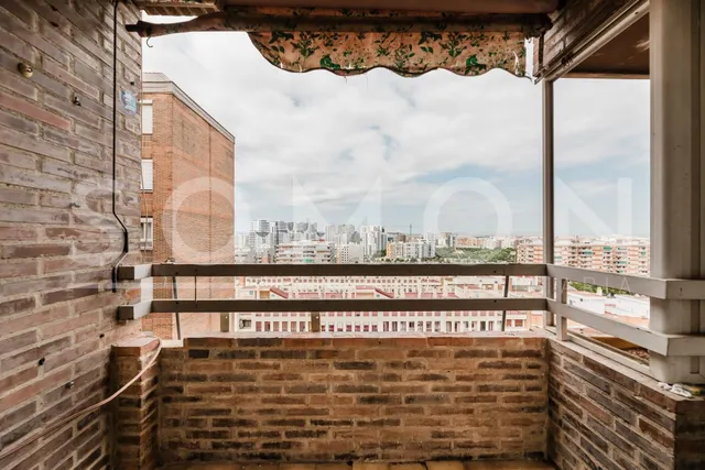 Piso en venta en Quatre Carreres, Valencia, con balcón y vis - foto 3