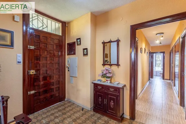 Gran casa con parcela y piscina en Cájar — 25