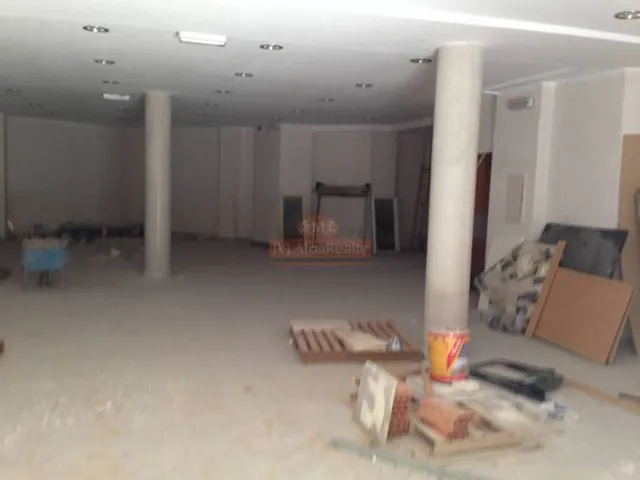 SE ALQUILA LOCAL COMERCIAL ZONA BARRIO PILAR — 5
