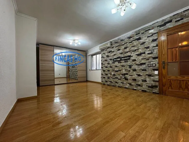 vivienda junto al museo Marq — 9