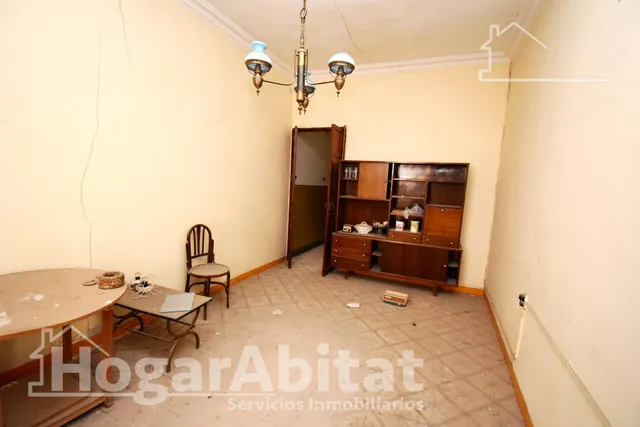 AMPLIA CASA CON 2 TERRAZAS CERCA DEL CENTRO — 14