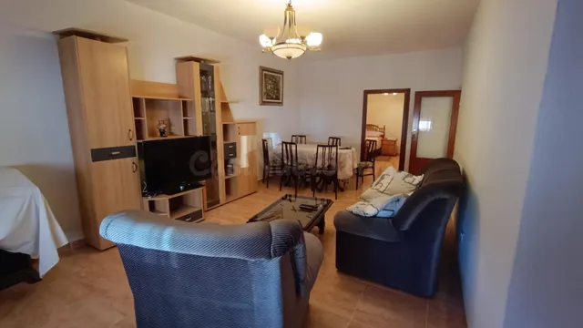 CASA EN VENTA EN MORALES DEL VINO (ZAMORA), 5 DORMITORIOS, BAÑO, BUHARDILLA, BODEGA, JARDÍN, GARAJE... — 3